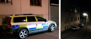 Innergård avspärrad efter sexualbrott