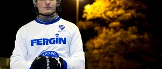 Han skiter i alla bandyexperter
