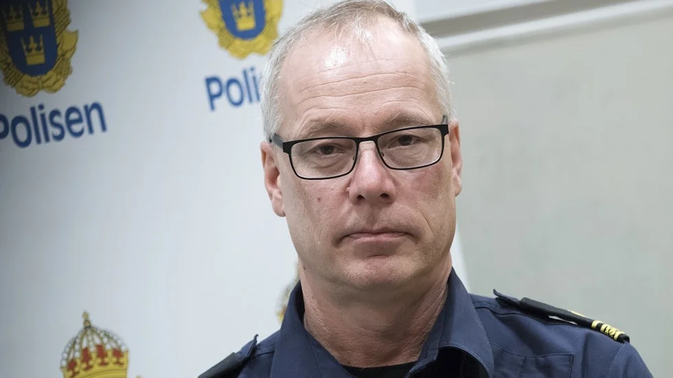 Robert Loeffel polisens presstalesperson bekräftar att två män anhållits för barnarovet i Kalmar län.