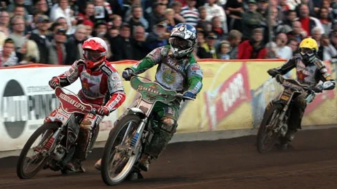 Dansk duell mellan Hans Andersen och Nicki Pedersen i 14:e heatet...