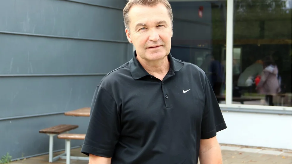 Bengt-Inge Nirvin är lärare på Östra Ringskolan i Gamleby och har blivit nominerad av nöjda elever till lärargalan i Stockholm i helgen. Foto: Liselotte S Johansson