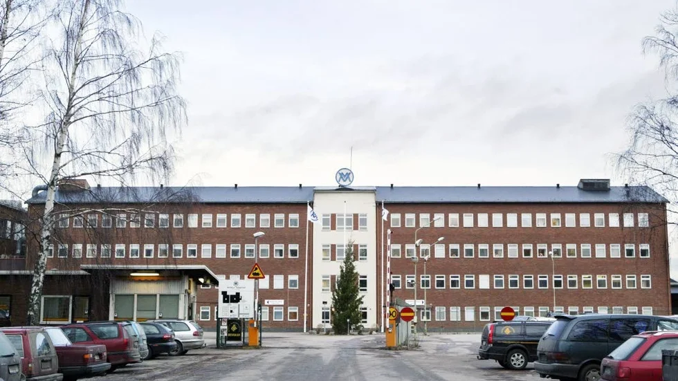 Förhandlar. Motala Verkstad ska dra ner och ett tjugotal personer riskerar att förlora jobben.
