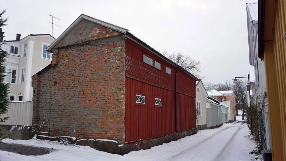 Logi. I uthuset ska fyra hotellrum inredas.