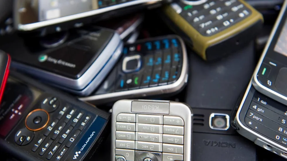 Gamla mobiltelefoner kan ha ett visst samlarvärde. Bilden har ingenting med händelsen att göra.