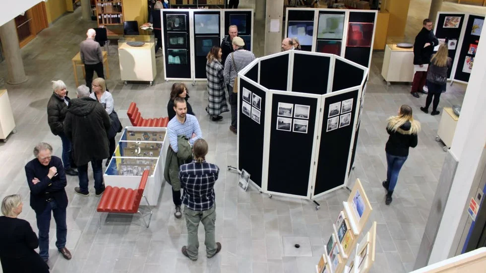 Bibliotek är exempel på en verksamhet som erbjuder ett brett utbud tack vare offentliga satsningar, skriver Brita Lodén.
