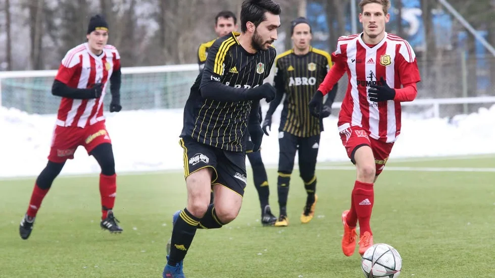 Mohammed Ibrahim har känningar i knäet och missar dagens match.