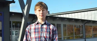 Skolan får hård kritik av eleven