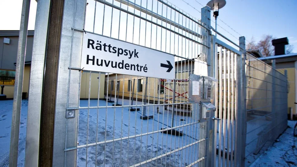 Rättspsykbygget har blivit utsatt för skadegörelse.