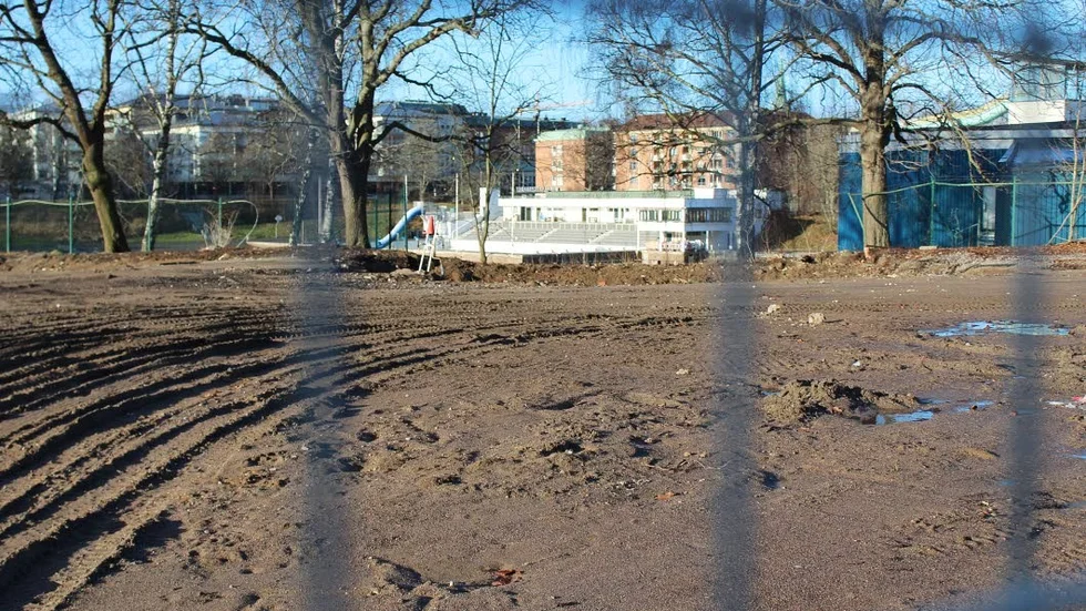 Vem ska bygga simanläggningen som ska ligga ungefär här? Om några veckor kommer svaret.
