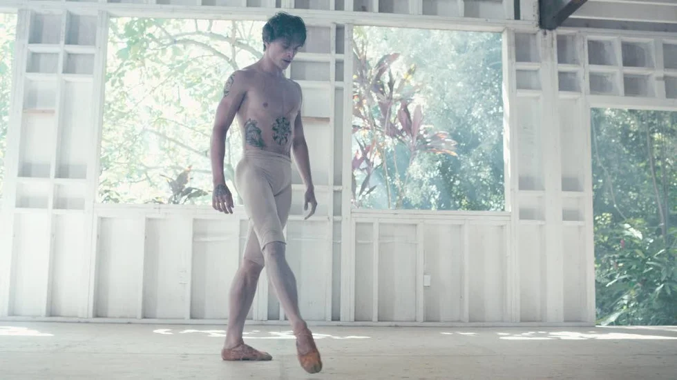 Sergej Polunin i sin egen video till Hoziers "Take me to church", som har setts över 19 miljoner gånger på Youtube.