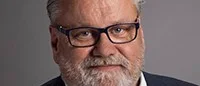 Landshövdingen bjuder in till kunglig middag