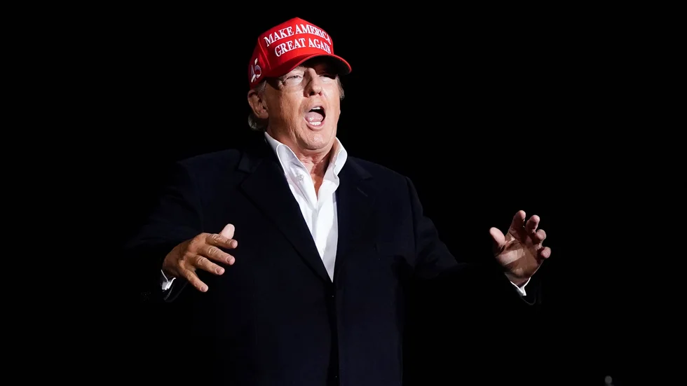 USA:s förra president Donald Trump blev utslängd från Twitter, men ingen kan påstå att han blev tystad för det, skriver krönikör Jesper Bengtsson i sin serie Yttrandefrihetens ABC.