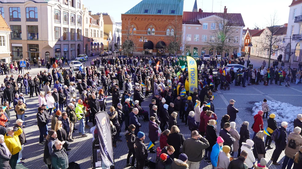 Stora torget var välfyllt med publik vid 13-tiden på lördagen.