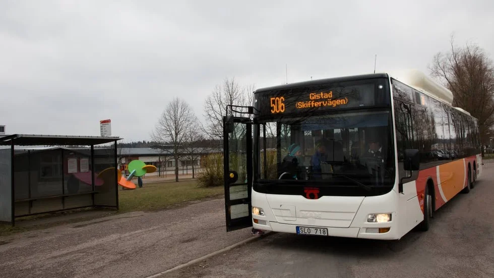 Indragna bussar skapar problem på landsbygden.