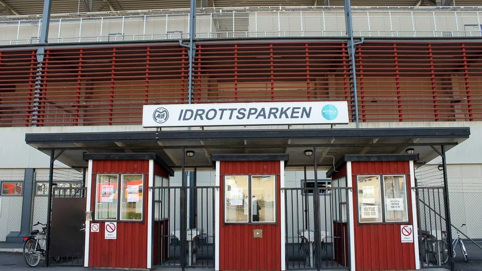 Bolaget Mipab, där Maif och kommunen ingår, driver Idrottsparken.