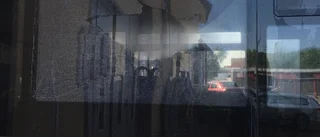 Lokalbussar attackerades