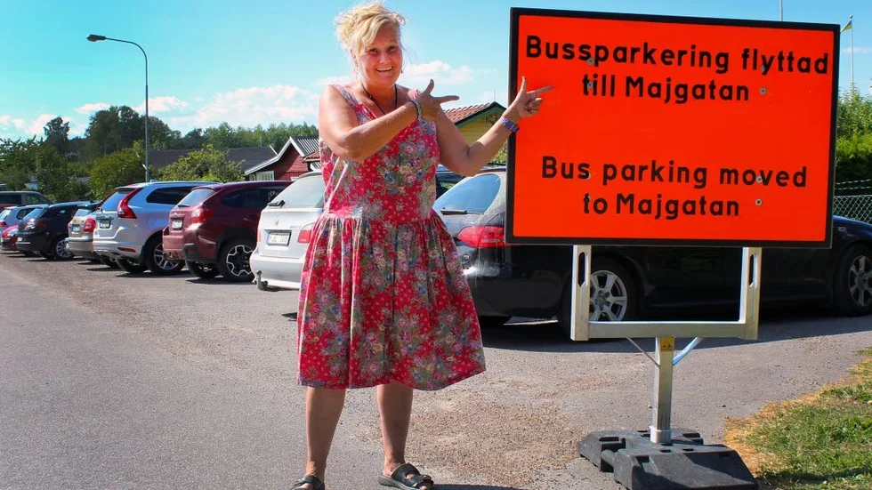 Monica Karlsson är glad över att bussparkeringen har flyttat tillbaka till Majgatan.
