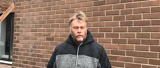 Arne blev sjukskriven – sparkades efter 40 år: "Fick inte ens ett tack"