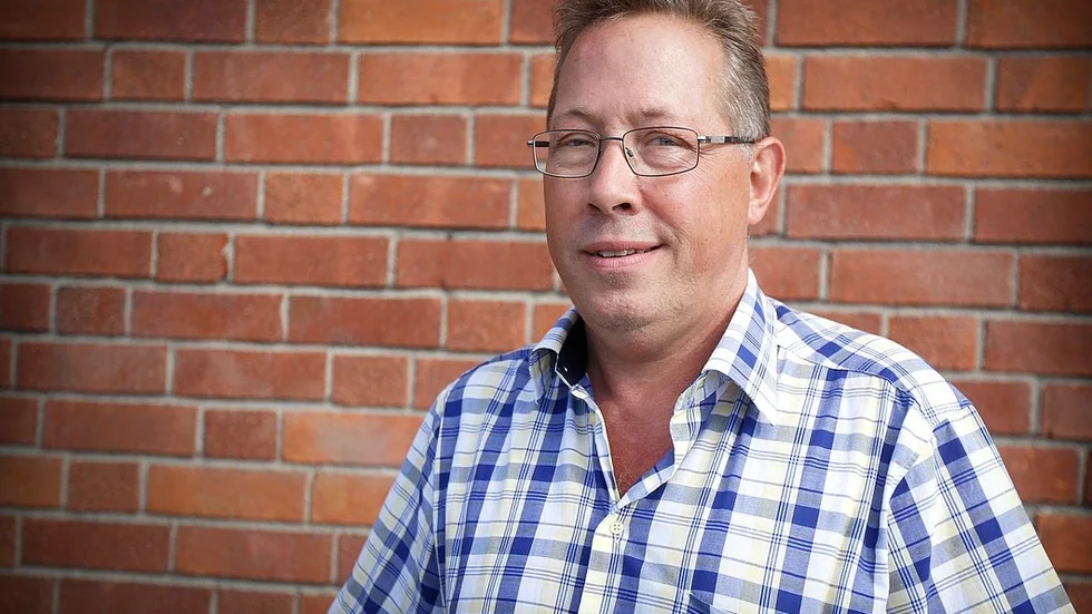 "Jag trodde att de skulle hålla ut en stund till.", säger Janne Andersson som har arbetat på plåtföretaget i 36 år. I går fick han veta klockan 14 att det skulle hållas ett stort möte.