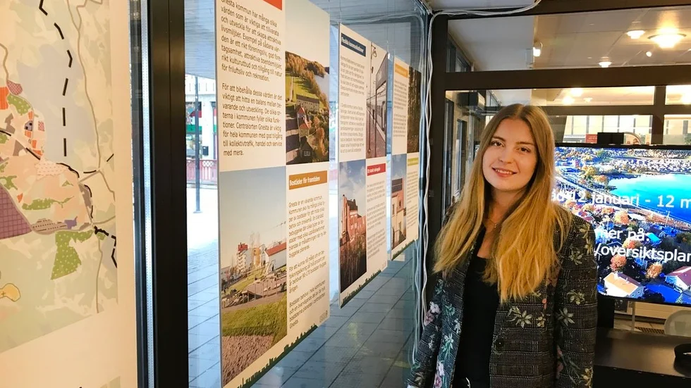 Alina Ruda presenterade översiktsplanen på biblioteket i Gnesta på fredagen.