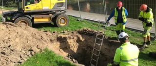 Nu grävs gammalt gift bort från Slottsvakten