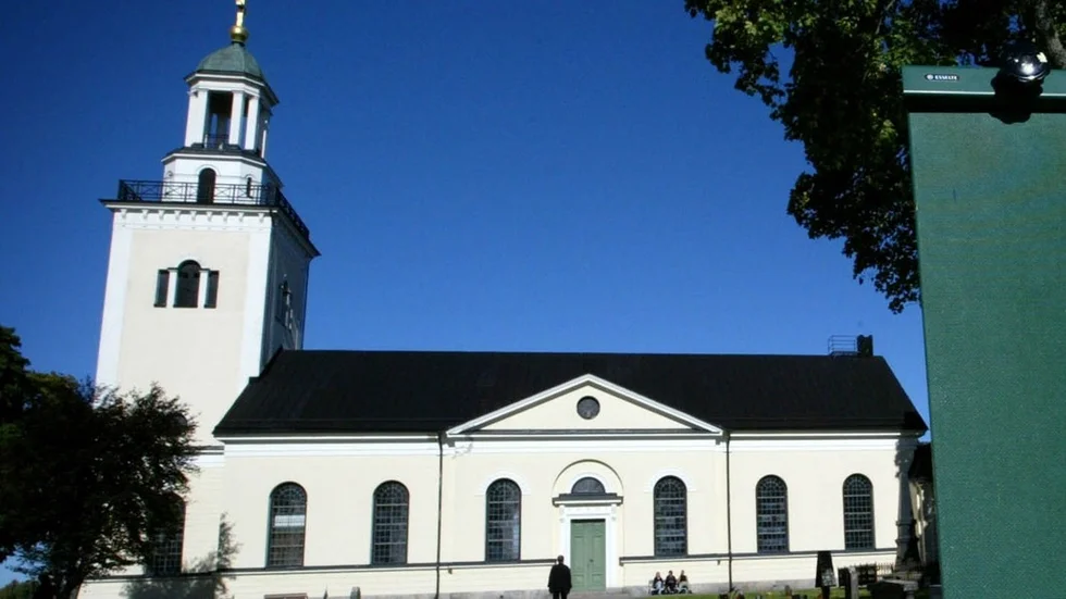 Signaturen "Anhörig" vill att Öja kyrkogård ska skötas så att man kan känna lugn och ro när man kommer dit. Foto: Mikael Andersson.