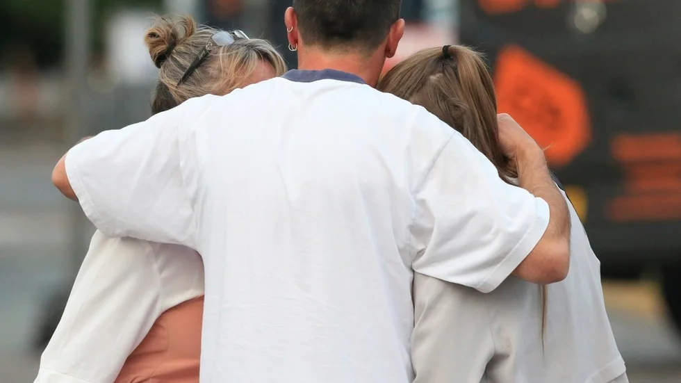Terrorismen är kallblodigt hänsynslös; att mörda barn och unga på en konsert som i Manchester är en del av kampen. Därför får det moderna demokratiska samhället aldrig vika en tum inför dessa krafter. FOTO: RUI VIEIRA