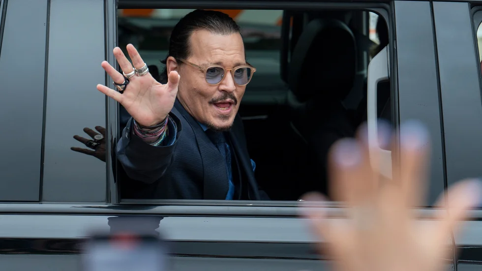 Skådespelaren Johnny Depp efter rättegången mot exfrun Amber Heard. Depp är snart aktuell i huvudrollen med "La Favorite", en ny film av den franska regissören Maïwenn. Arkivbild.