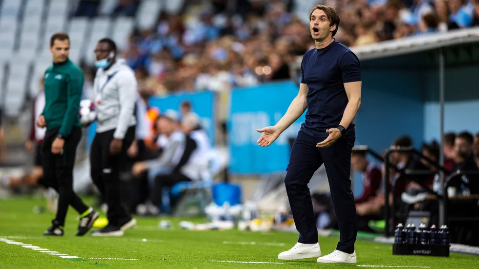 Malmös tränare Milos Milojevic var kritisk till de många gula kort som delades ut i CL-kvalet.