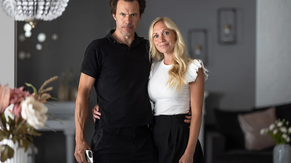 Det var i september år 2021 som inbrottstjuvarna tog sig in i Andreas och Sanna Harnemos hem när de sov. 