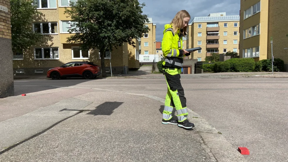 På 200 slumpvis utvalda ytor mäts nedskräpningen i centrala Eskilstuna. Uppgifterna skickas sedan till stiftelsen Håll Sverige Rent som ställer samman och analyserar materialet. 