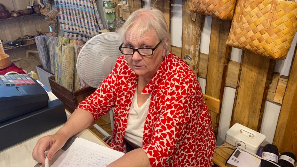 Karin Frohm tvekar inte, fler jobb måste till för att kommunen ska överleva på sikt.