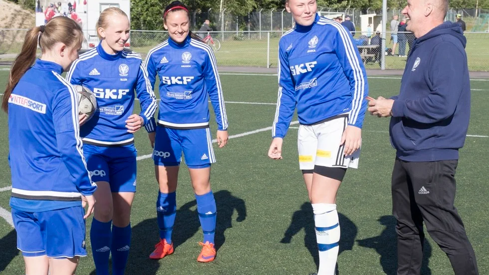 DFK Värmbol kan återta serieledningen vid seger borta mot Älvsjö. Men det blir utan både Ebba Falk och Sandra Lifvakt som båda är gravida.