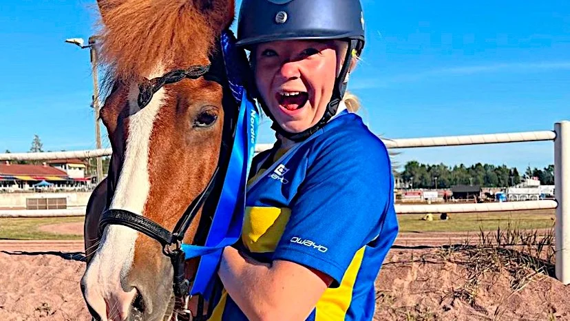 Inka Kelahaara och Bida tog tre medaljer i Nordiska mästerskapet för islandshäst som avgjordes på Åland.