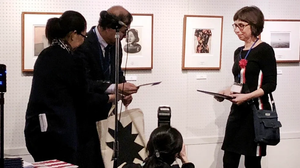 Ingela Svensson från Eskilstuna fick ta emot ett pris i Japan.  Foto: Privat