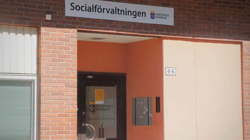 Det var inte rätt av socialförvaltningen att avslå en bidragsansökan för en man eftersom han inte fått all information han varit berättigad till, menar förvaltningsrätten.