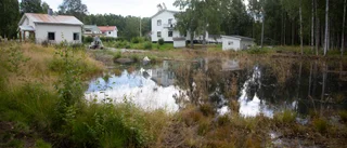 Stort läckage från Smurfit Kappas avloppstub – Strömsborg översvämmat av illaluktande vatten: "Man håller på att dränera"