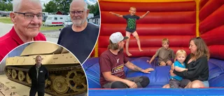 Full fart på hemestern – barnfamilj valde husvagnsturné tack vare krigsmaskin i Strängnäs