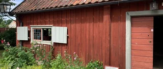 Tjuvar krossade rutor i Rademachersmedjorna – stal smycken och kastade tavlor i buskarna: "Mycket pengar för oss" 