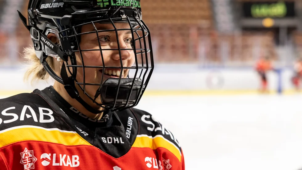 "Det blir mer press på oss nästa säsong. Fast det är inget nytt för oss, och vi kommer bli svårstoppade bara vi får ihop allt", säger Ronja Savolainen.