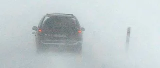 Snö ger besvärligt väglag