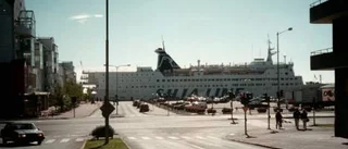 Tallinks passagerarantal ökar- I Kalix sades 15 av bokningspersonalen upp