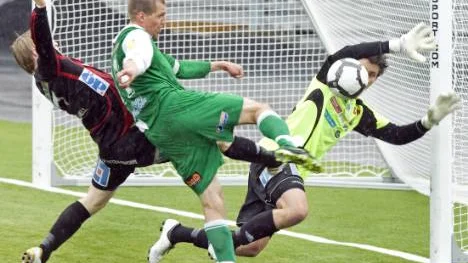 Lagkaptenen Mattias Ottestig var den spelare som var närmast att rädda poäng för Boden i hemmapremiären.  Foto: GÖRAN STRÖM