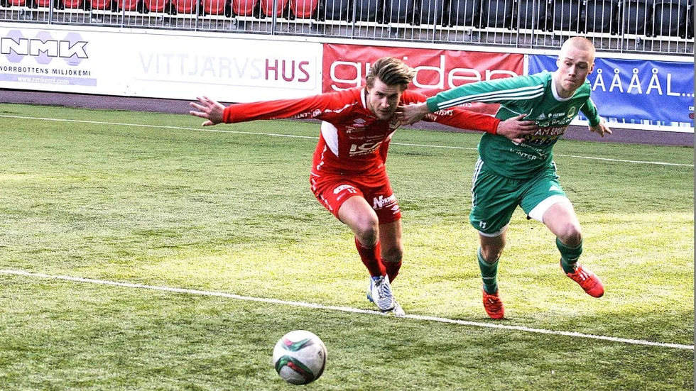 Viktig seger. Robin Lundgren, BBK, blev matchvinnare för sitt lag.