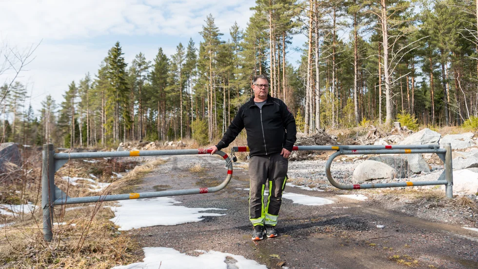Här planeras sju miljoner ton byggavfall att deponeras under 30 år. Svante Smeds är vd och ägare till Knivstaföretaget Östuna T & ÅV och ligger bakom planerna.
