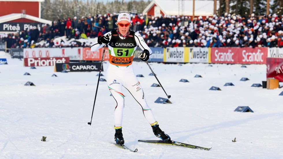 Comeback. Jennie Öberg är frisk och kör världscupssprinten i Drammen på onsdag. Hon får sällskap av klubbkamraten Charlotte Kalla.