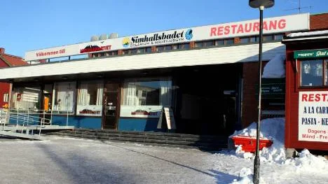 En ovälkommen bakterie har gästat Simhallsbadet i Kiruna. FOTO: Alexander Linder