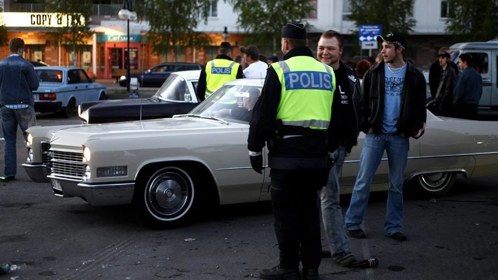Oftast är stämningen god mellan deltagarna och polisen. Bild från förra årets raggarträff.