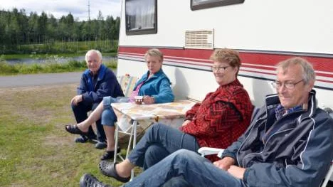 Norska turister som trivs i Gällivare. Bjarne Benjaminsen, Jorun Kristoffersen, Ingrid Benjaminsen och Arild Kristoffersen.FOTO: Marie Ridderström