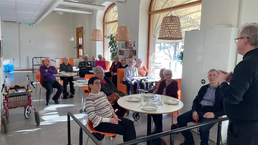 Hjärtlungföreningen i Luleå har hållit årets första medlemsmöte. Dan Essner, apotekschef, föreläste.